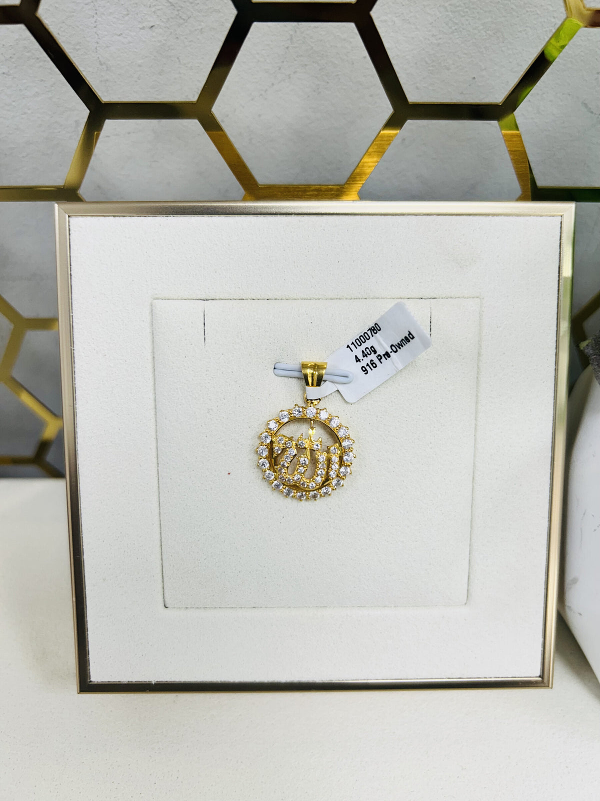 22ct Gold Round Pendant with Clear Stone Cluster Border