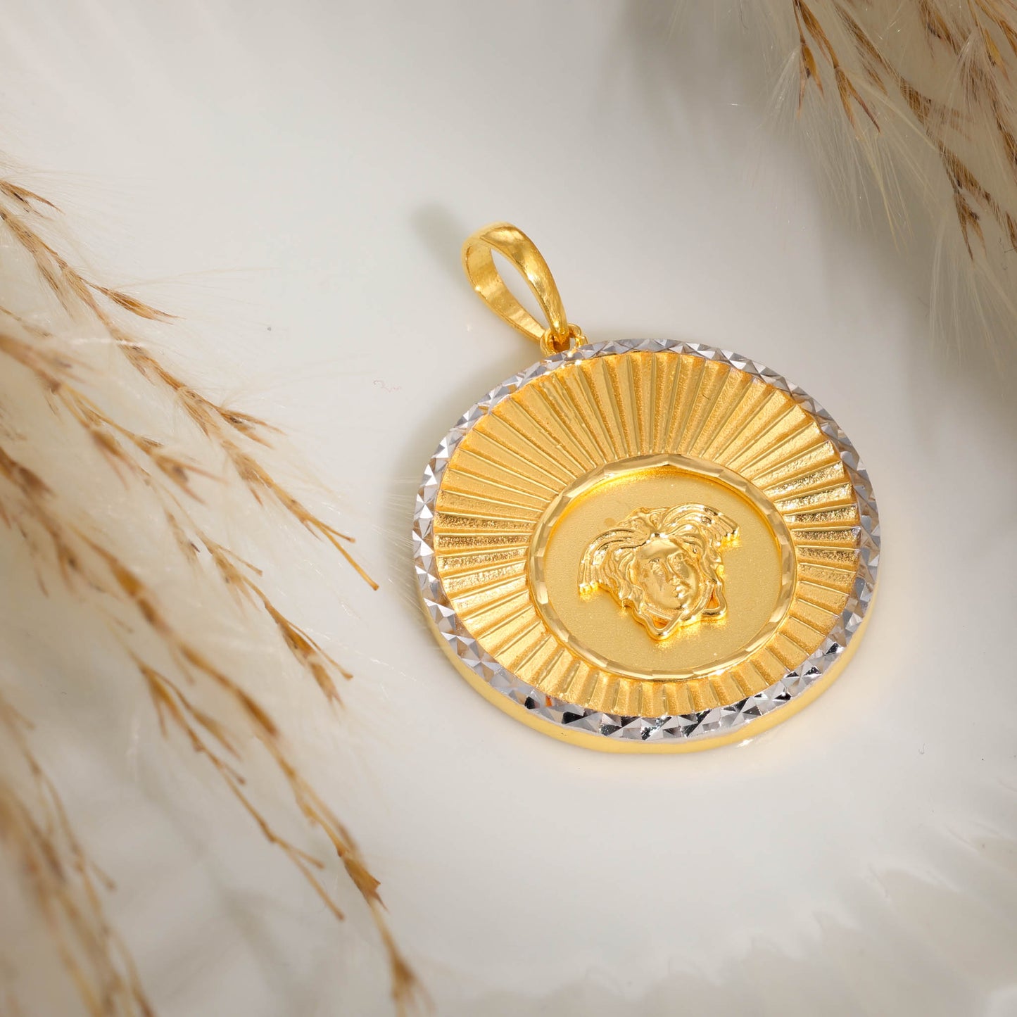 22ct Yellow Gold Mixed Metal Detail Medusa Head Pendant BF1224-PD4