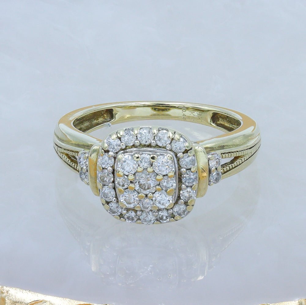 Pre-owned 9ct Y Gold 0.40ct Diamond Cluster Ring - Size J - FJewellery