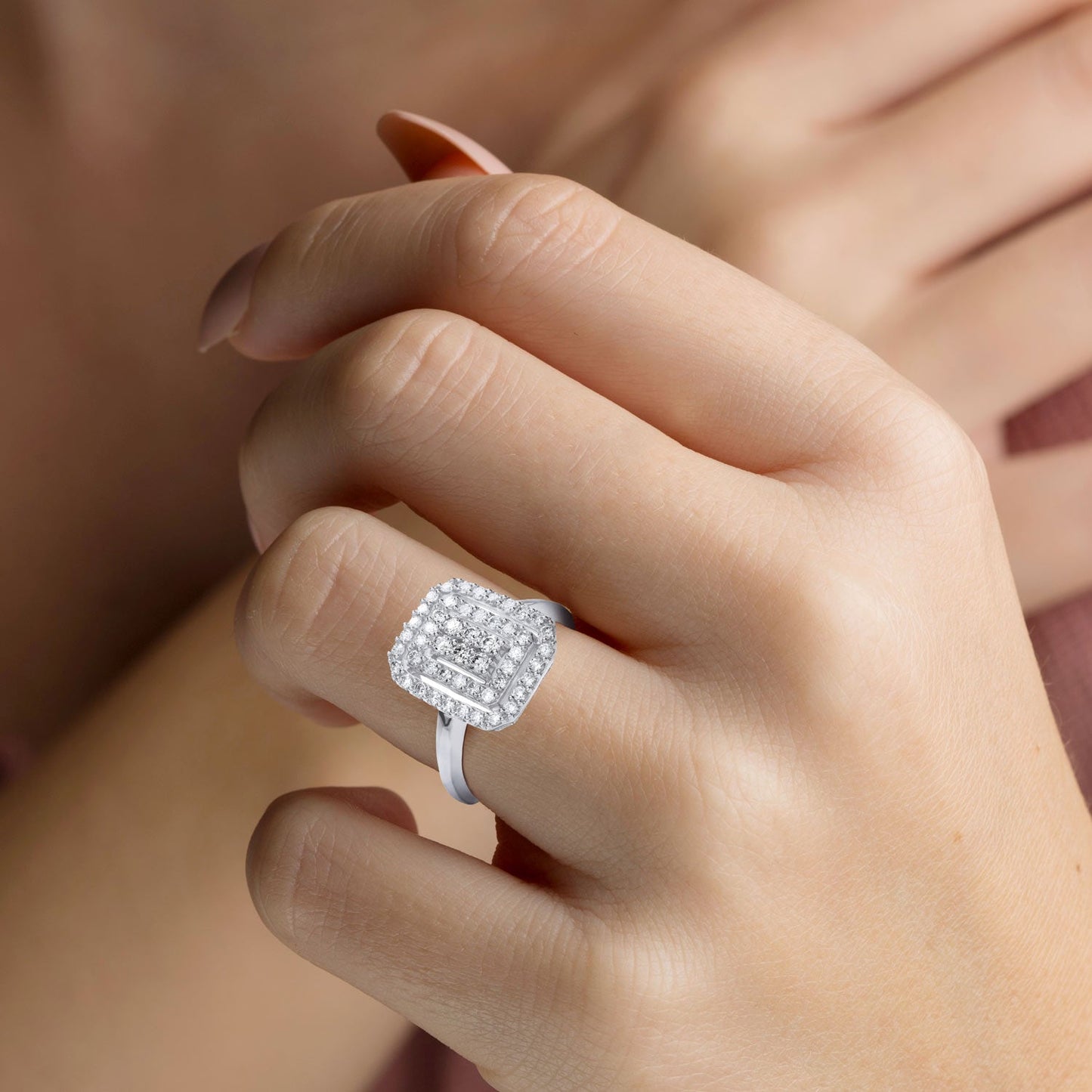 9ct White Gold 0.50ct Diamond Dress Ring - FJewellery