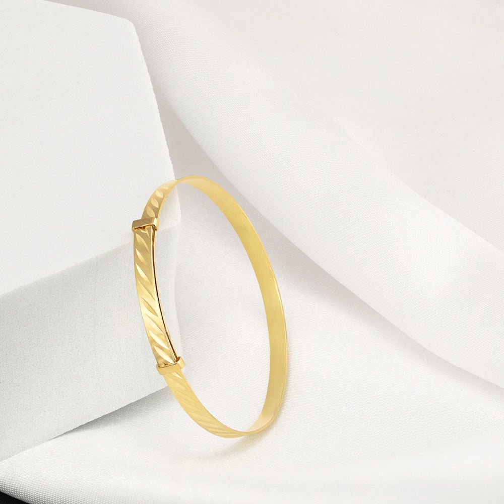 9ct Yellow Gold baby Patterned Expandable Bangle - FJewellery