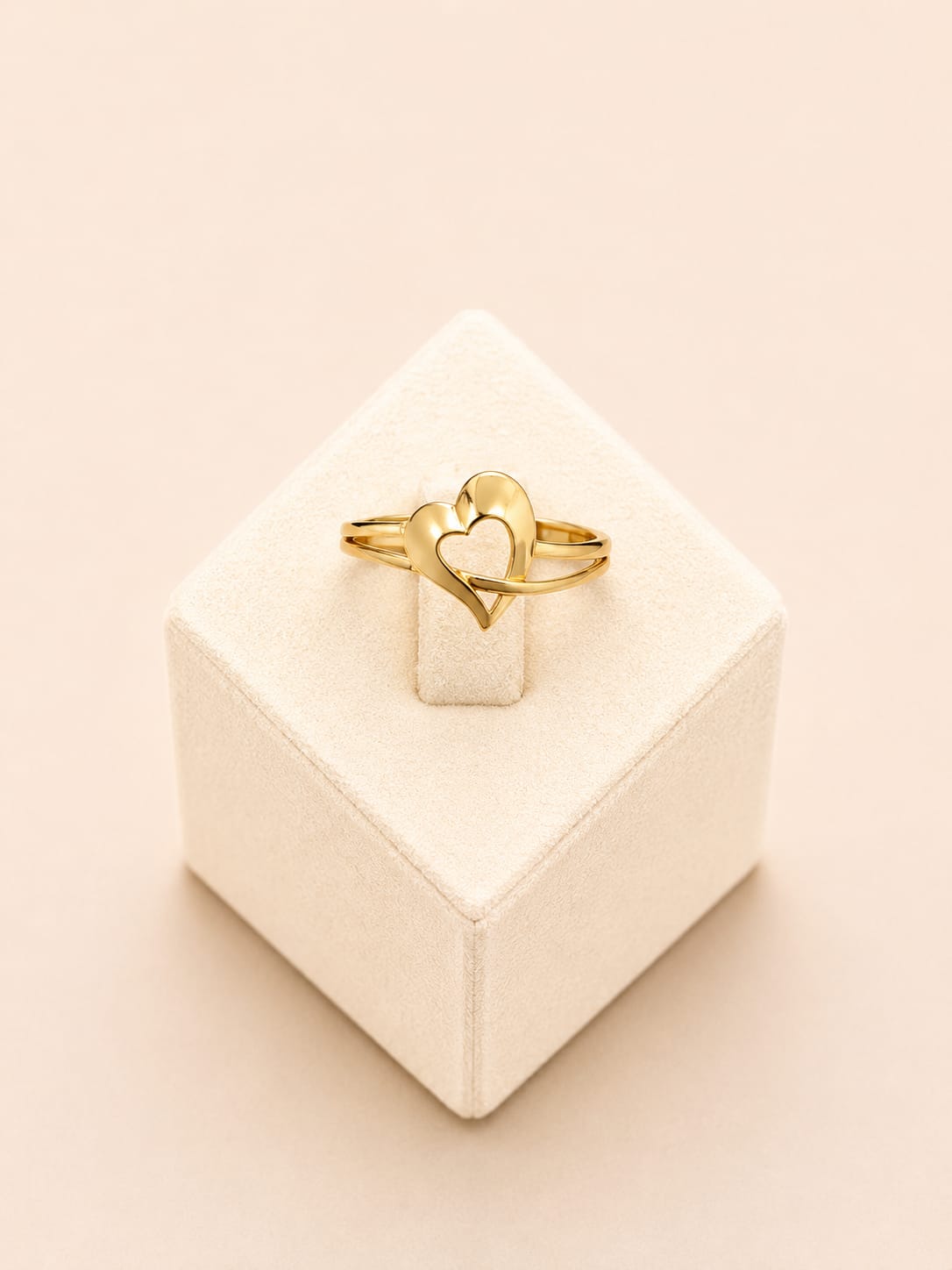 22ct Gold Heart Design Ring with Openwork Detail