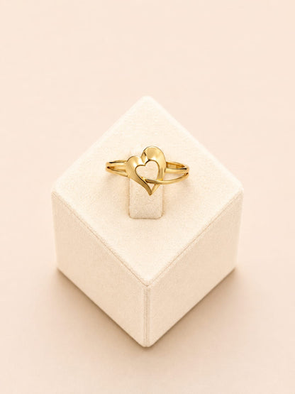 22ct Gold Heart Design Ring with Openwork Detail
