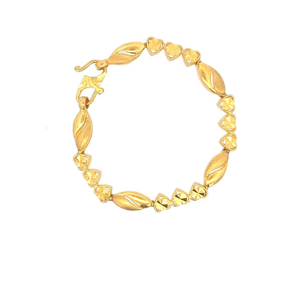 22ct Gold Bracelet with Heart and Leaf Link Pattern - FJewellery