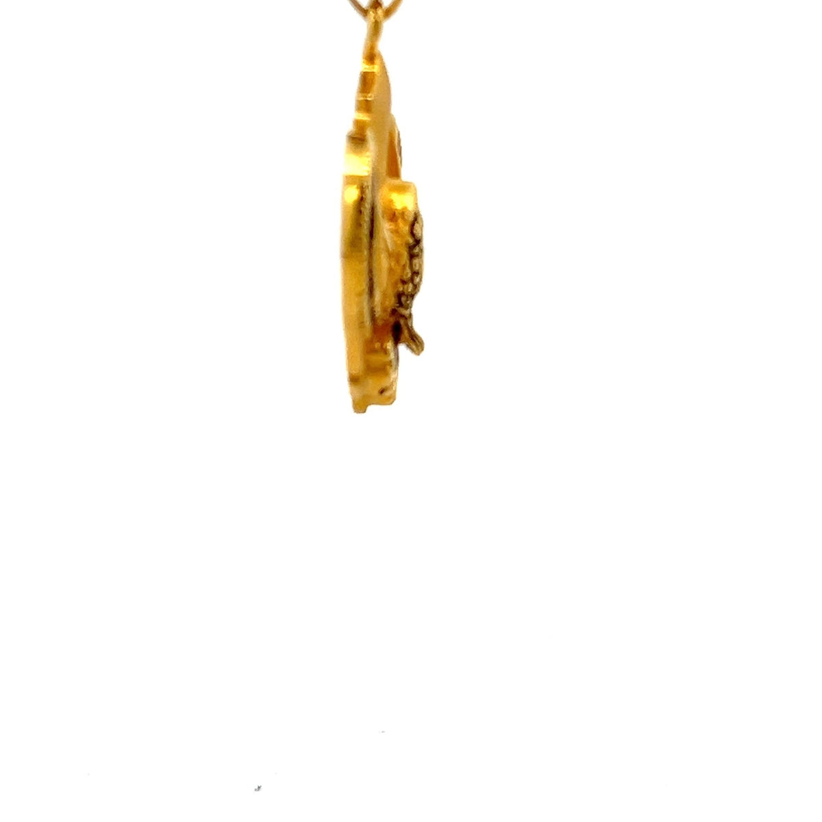 22ct Gold Eagle Pendant with Fan-Shaped Wings - FJewellery