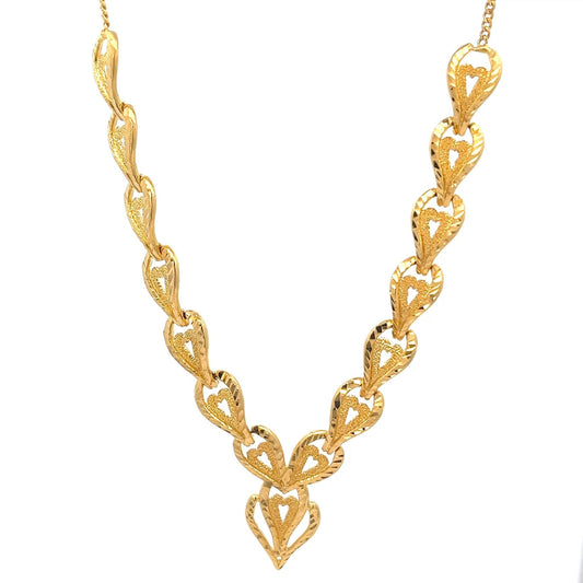 22ct Gold Heart Link Pendant Necklace with Textured Detail - FJewellery