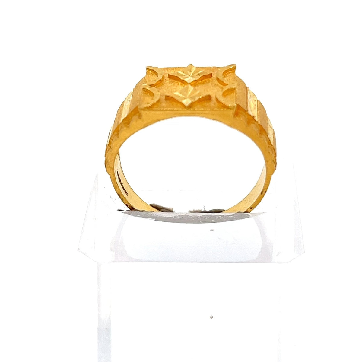 22ct Gold Ridged Geometric Pattern Ring - FJewellery