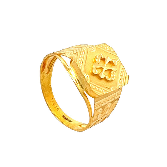 22ct Yellow Gold Fancy Signet Ring PZ325 - RN40 - FJewellery