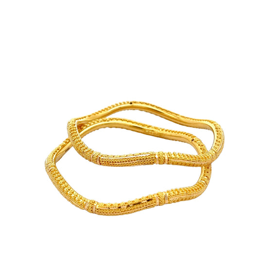 22ct Yellow Gold Wavy Patterned Bangle PZ325-BN51 - FJewellery
