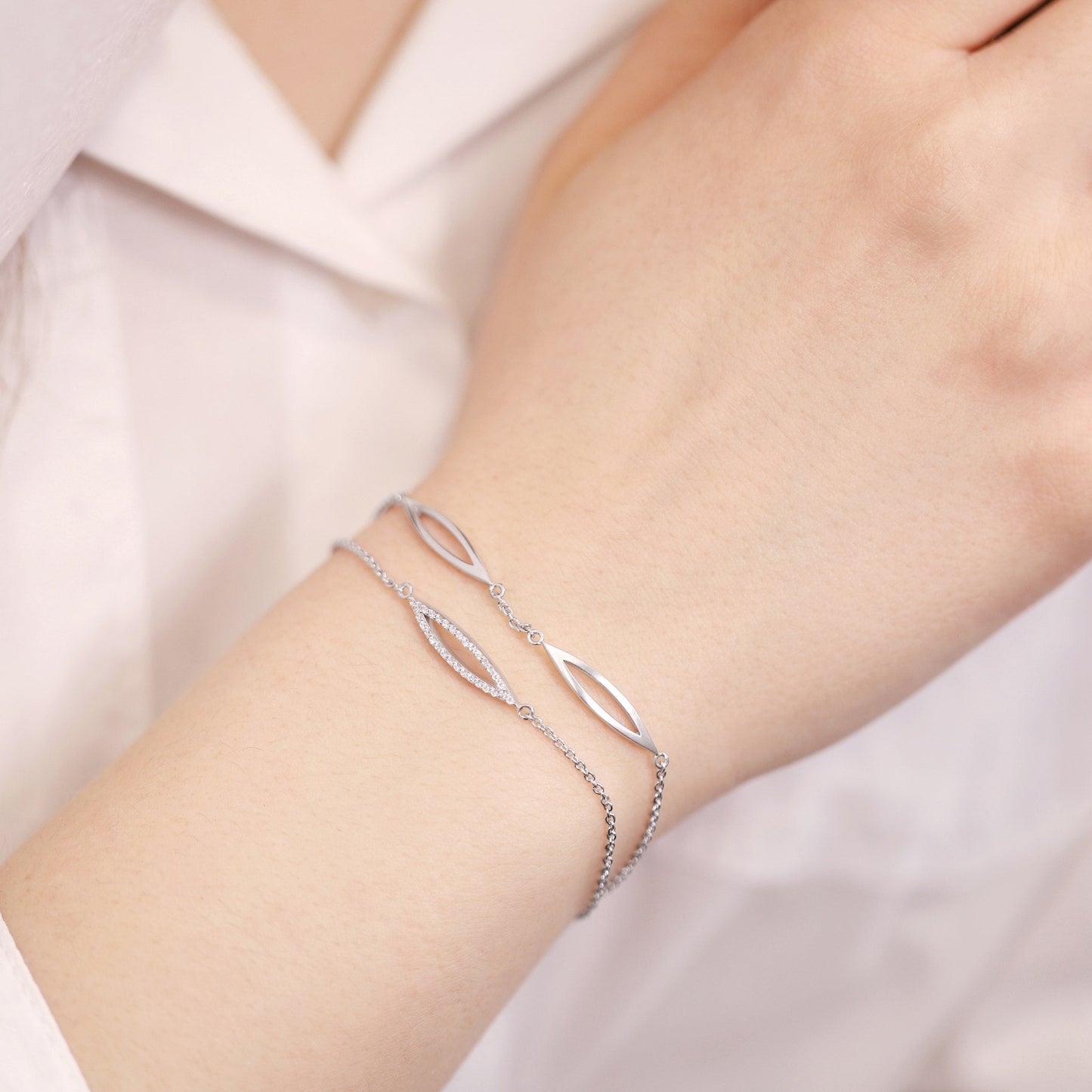 925 Sterling Silver Rhodium Plated Cubic Zirconia Bracelet SBR2001 - FJewellery