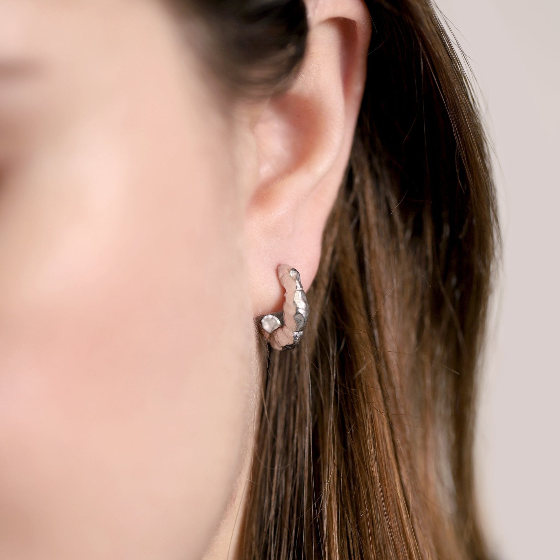 925 Sterling Silver Rhodium Plated Small "nugget" Hoop Earrings SER3006 - FJewellery