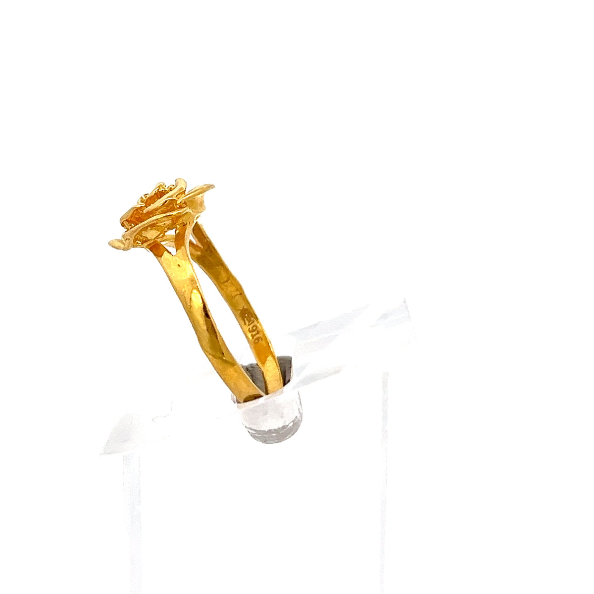 22ct Gold Rose Design Ring with Openwork Shoulders