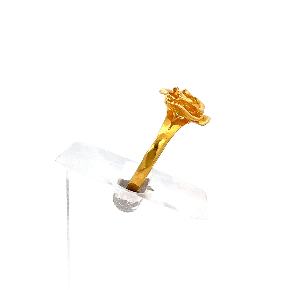 22ct Gold Rose Design Ring with Openwork Shoulders
