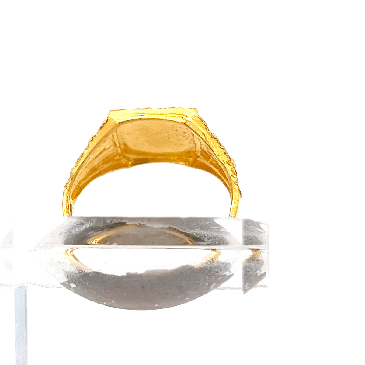 22ct Gold Geometric Engraved Pattern Ring