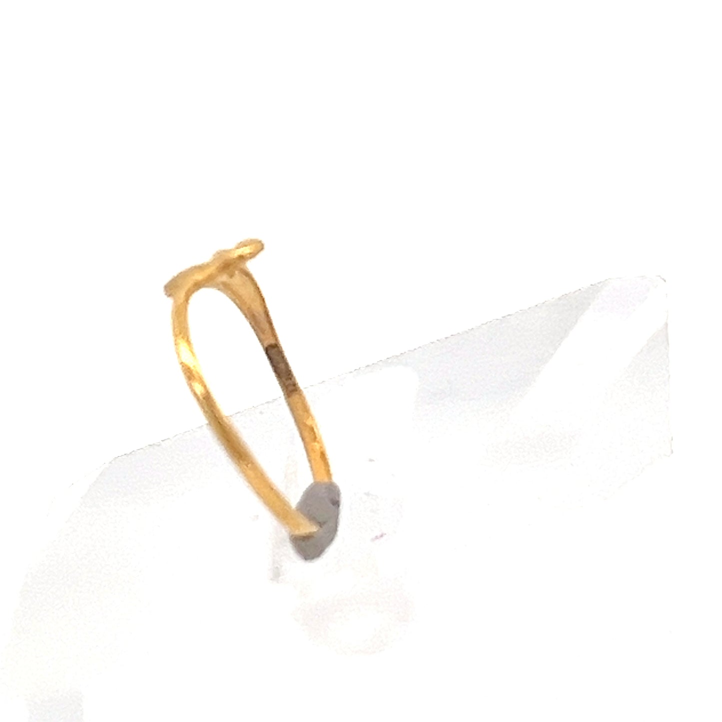 22ct Gold Ring with Curved Openwork and Clear Stones