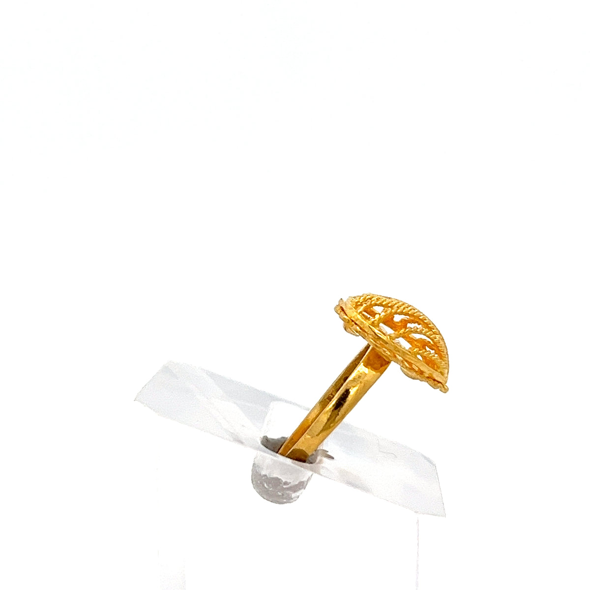 22ct Gold Ornate Leaf Motif Ring