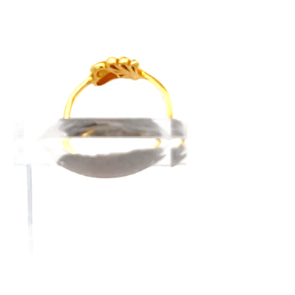 22ct Gold Ring with Scalloped Clear Stone Cluster