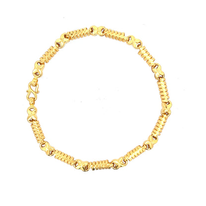22ct Gold Textured Link Bracelet with Floral Motif