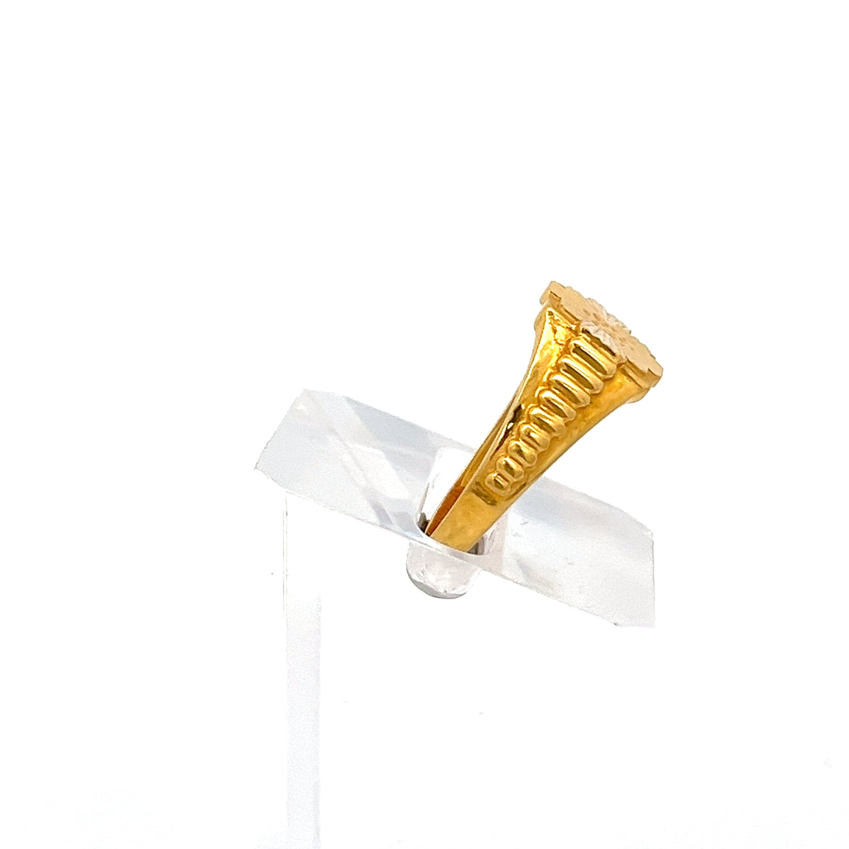 22ct Gold Rectangular Sunburst Pattern Ring
