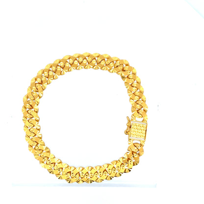 22ct Gold Textured Link Bracelet with Patterned Clasp