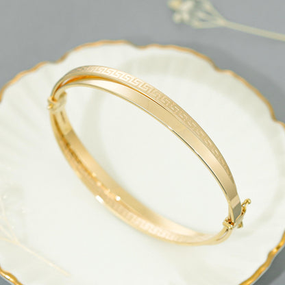 9ct Yellow Gold Crossover Design Bangle