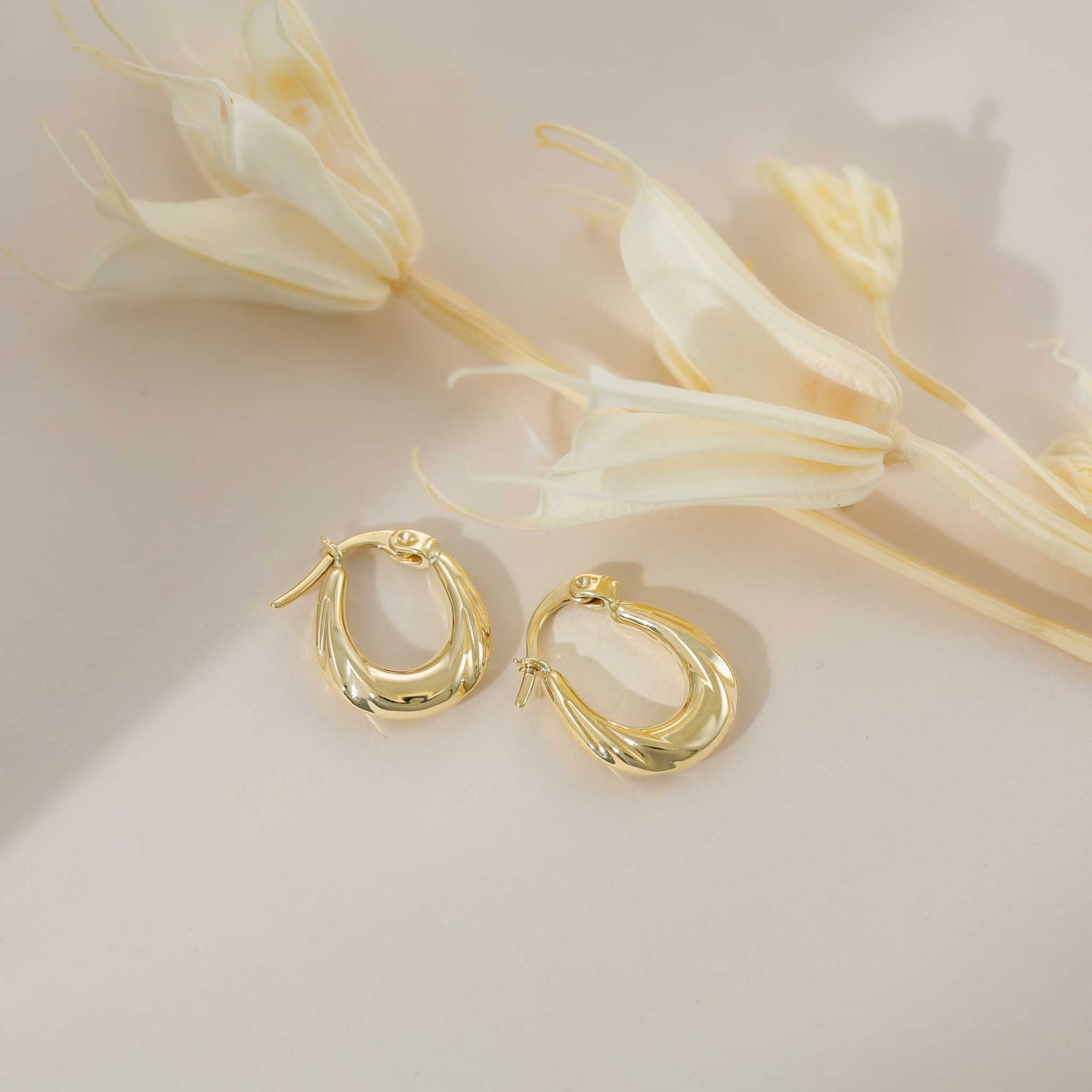 9ct Yellow Gold Huggie Hoop Earrings