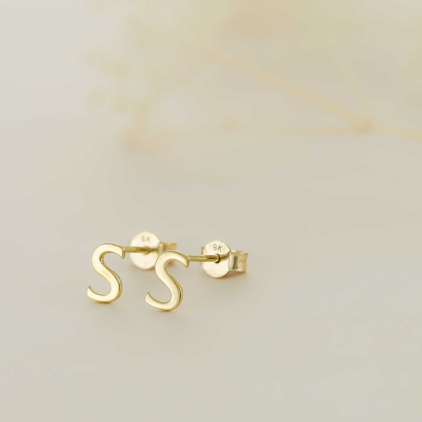 9ct Yellow Gold S Letter Earring