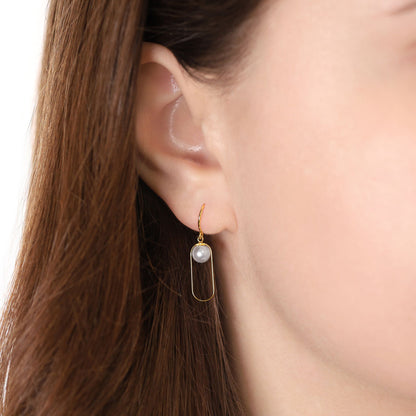 18ct solid gold Akoya pearl single earring 0.71g INO524-ER5