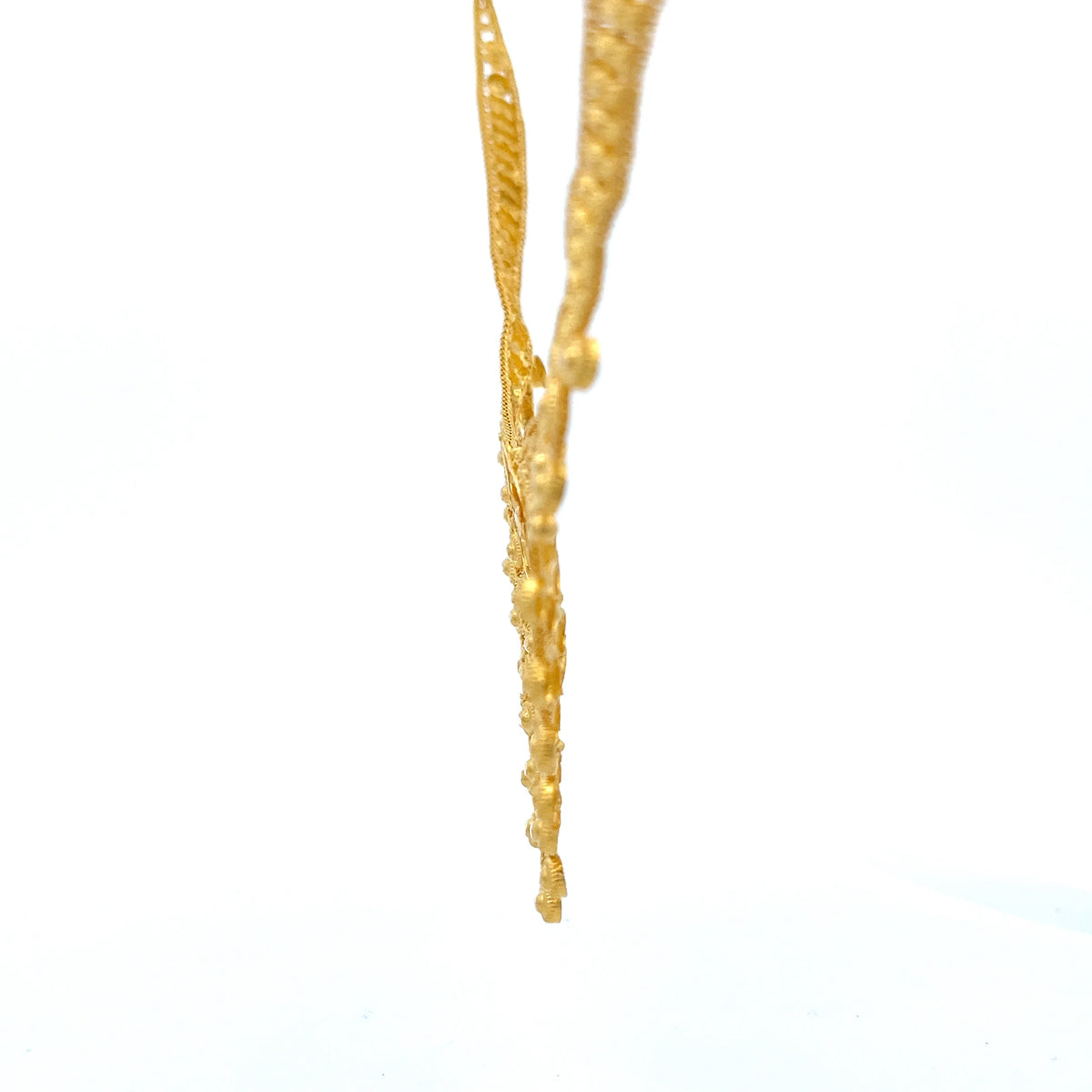 22ct Gold Necklace with Intricate Circular Pendant Design