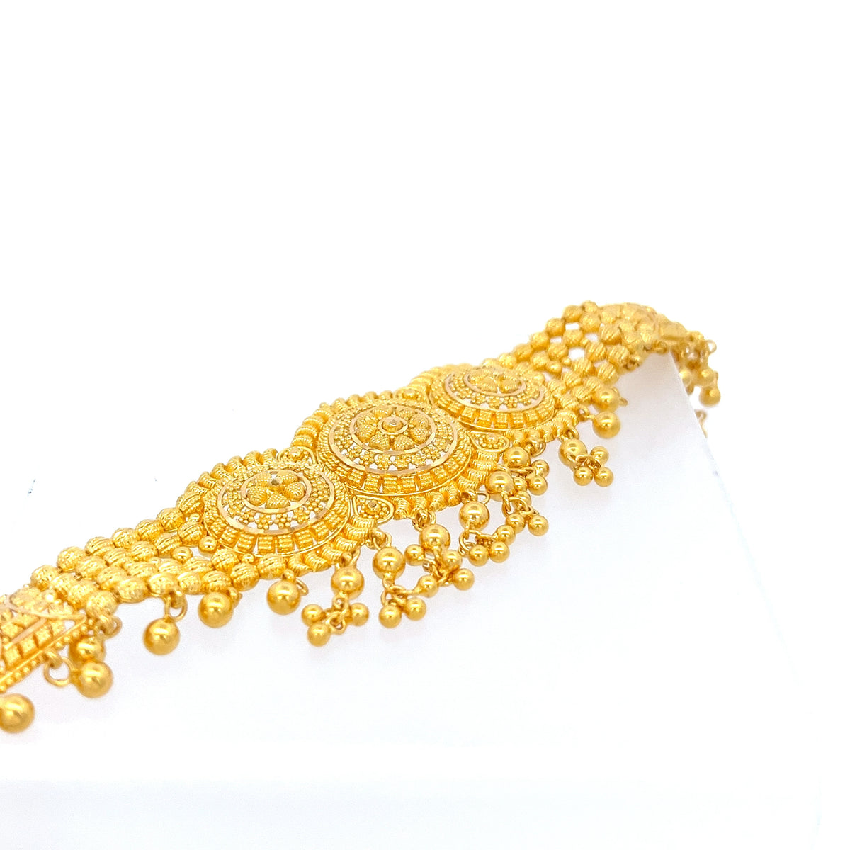22ct Gold Ornate Filigree Pendant Necklace with Pearl Details