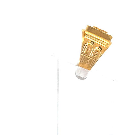22ct Gold Rectangular Signet Ring with Engraved Detailing