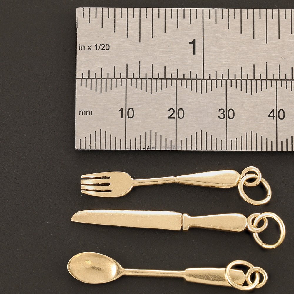 Pre-Owned 9ct Yellow Gold Cutlery Charm - 4.4g - FJewellery