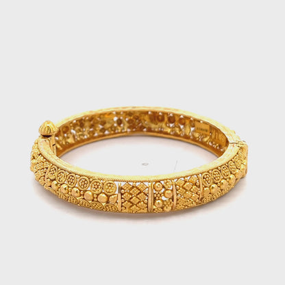 22ct yellow gold baby bangle 12000503