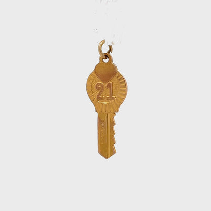 9ct yellow gold pre-owned KEY pendant 05002003