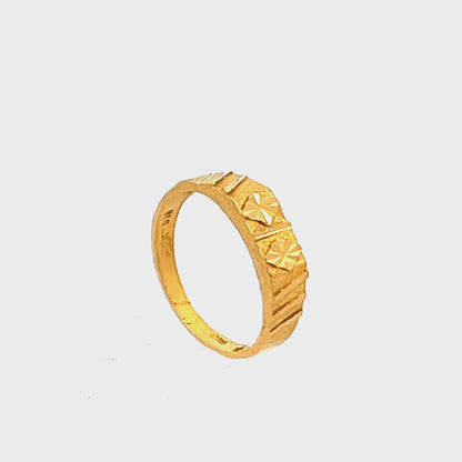 22ct yellow gold pre-loved baby ring FCP01002317